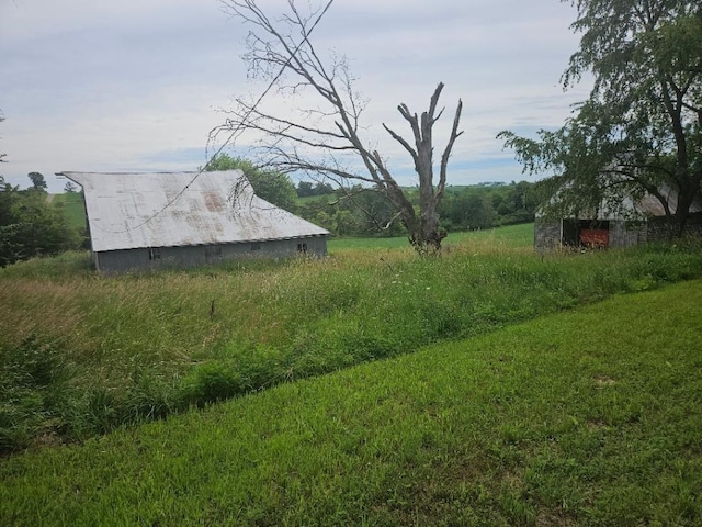 2142 310th Ave, Chelsea, IA 52215 - view of yard featuring an outdoor structure