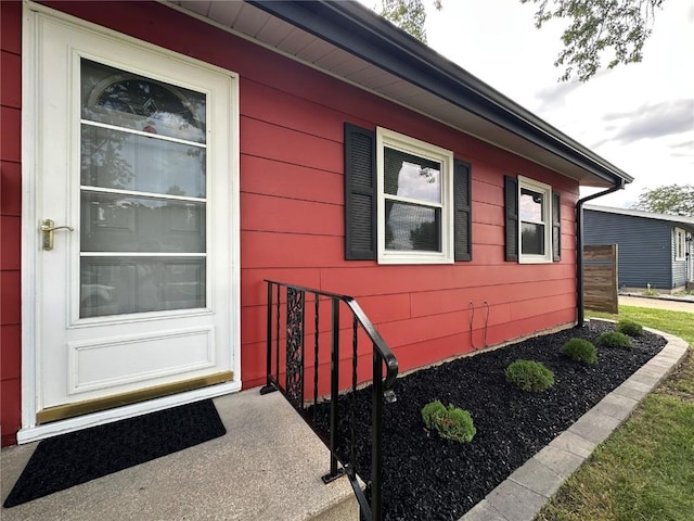 1125 W 10th Ave, Marion, IA 52302 - entrance to property
