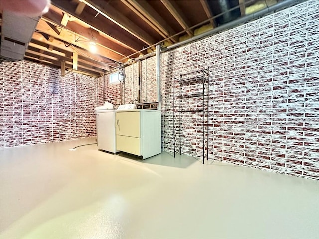 1125 W 10th Ave, Marion, IA 52302 - unfinished below grade area with washer and clothes dryer