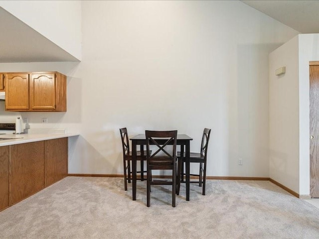 935 74th St NE Unit 5, Cedar Rapids, IA 52402 - dining space with light carpet
