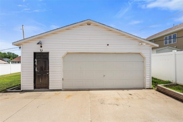 2469 1st St SW, Cedar Rapids, IA 52404 - view of detached garage