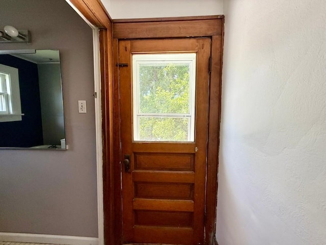 423 S 7th Ave, Iowa City, IA 52245 - doorway with baseboards
