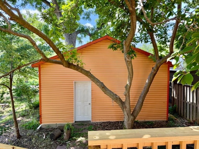 423 S 7th Ave, Iowa City, IA 52245 - view of home's exterior