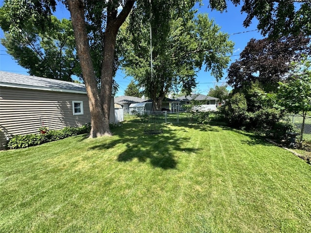 1175 28th St, Marion, IA 52302 - view of yard