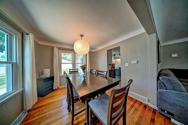 1175 28th St, Marion, IA 52302 - dining space with light wood-style flooring and baseboards