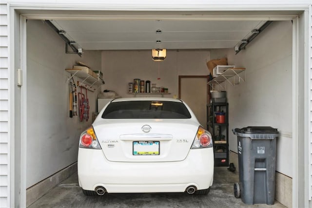 4555 Westchester Dr NE Unit B, Cedar Rapids, IA 52402 - garage with a garage door opener