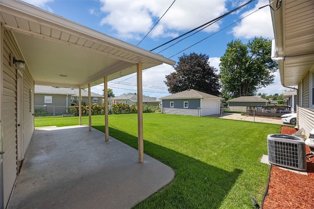 360 29th St NW, Cedar Rapids, IA 52405 - view of yard featuring a patio