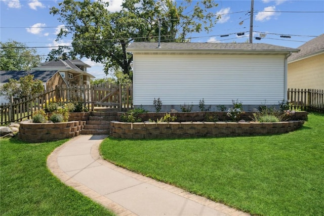 2021 Bever Ave SE, Cedar Rapids, IA 52403 - view of yard