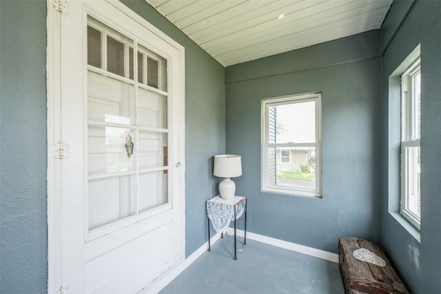 2000 Hamilton St SW, Cedar Rapids, IA 52404 - view of sunroom / solarium