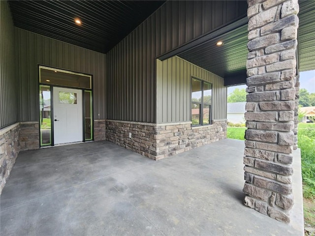 707 Owen Ct, Tiffin, IA 52340 - photo 2