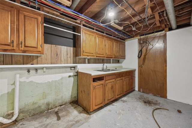 2226 Chandler SW, Cedar Rapids, IA 52404 - unfinished below grade area featuring a sink