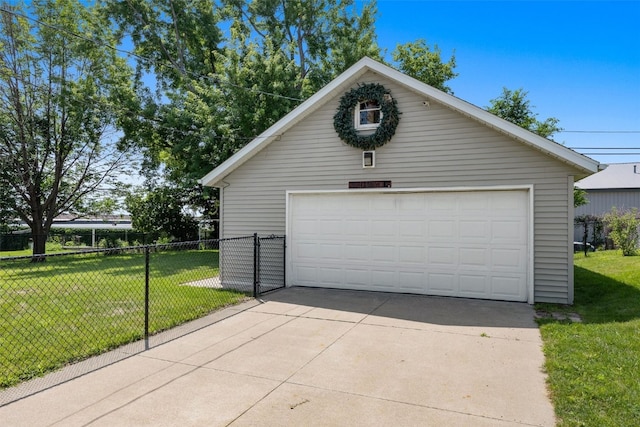 2226 Chandler SW, Cedar Rapids, IA 52404 - view of detached garage