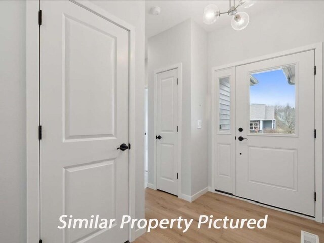 235 Chadwick Ln, Iowa City, IA 52246 - photo 3