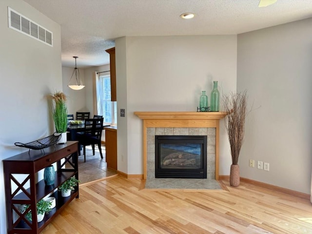 580 Avalon Pl, Coralville, IA 52241 - photo 7