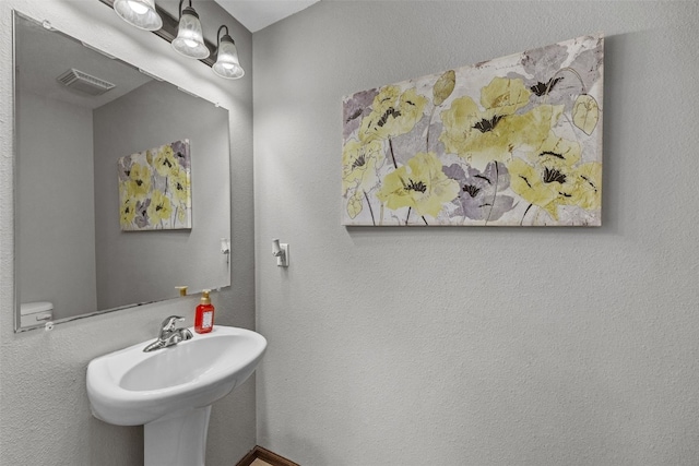 3221 English Cove Ln, Marion, IA 52302 - view of bathroom