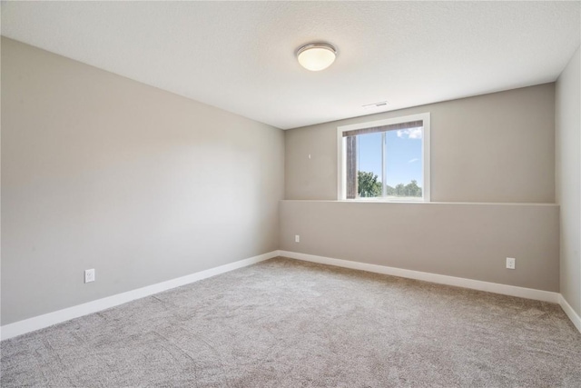 1627 Settlers Dr, Marion, IA 52302 - carpeted empty room featuring baseboards