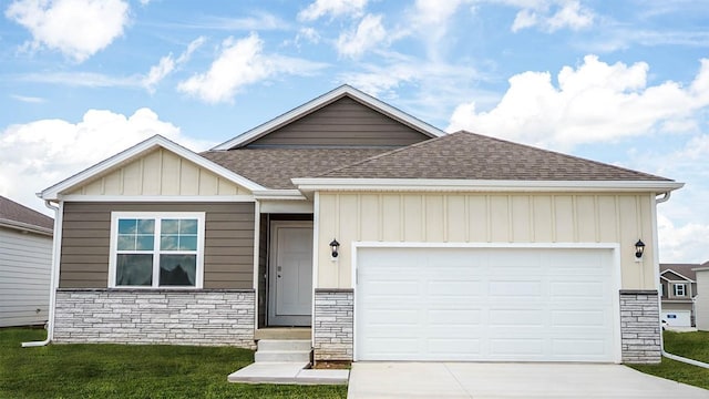 708 Maddie Ln, Tiffin, IA 52340 - photo 1