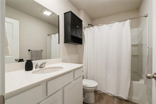 7108 Harlan Eddy Dr SW, Cedar Rapids, IA 52404 - photo 7