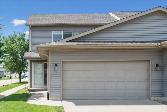 41 Woodstone Ln SW, Cedar Rapids, IA 52404 - photo 2