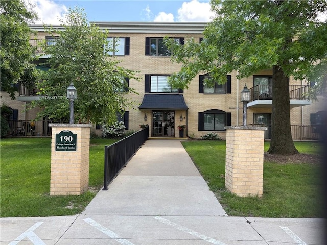 190 Cottage Grove Ave SE Unit 108, Cedar Rapids, IA 52403 - photo 2