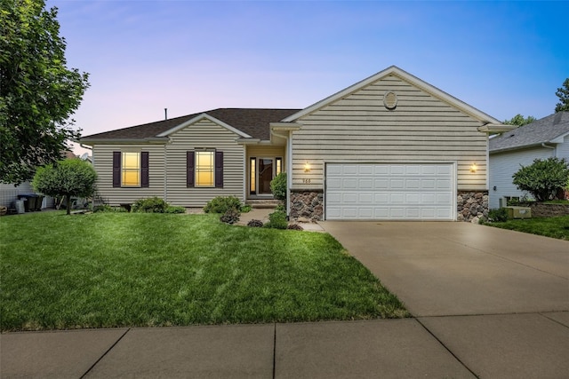 960 Hampshire Dr, Marion, IA 52302 - photo 1