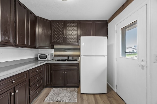 3232 Bramble Rd SW, Cedar Rapids, IA 52404 - photo 7