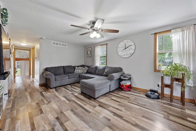 505 E 2nd St, Vinton, IA 52349 - photo 4