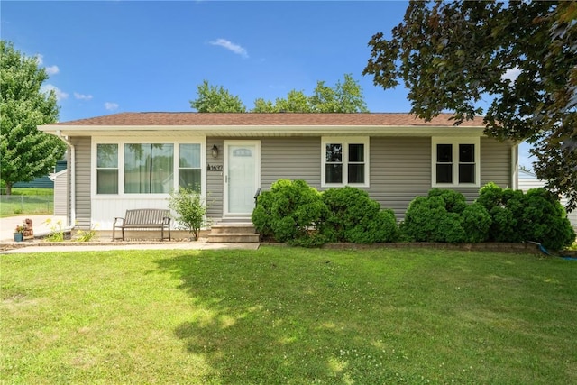 1637 Elaine Dr NW, Cedar Rapids, IA 52405 - photo 2