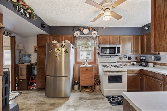 701 E 1st St, Anamosa, IA 52205 - photo 10
