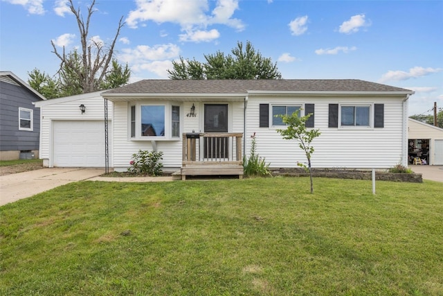 4701 Midway Dr NW, Cedar Rapids, IA 52405 - photo 1