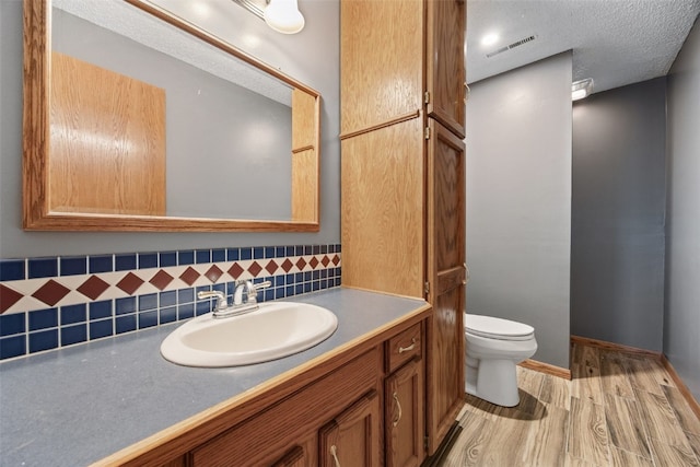 3671 Olde Oak Ln SW, Iowa City, IA 52240 - photo 17
