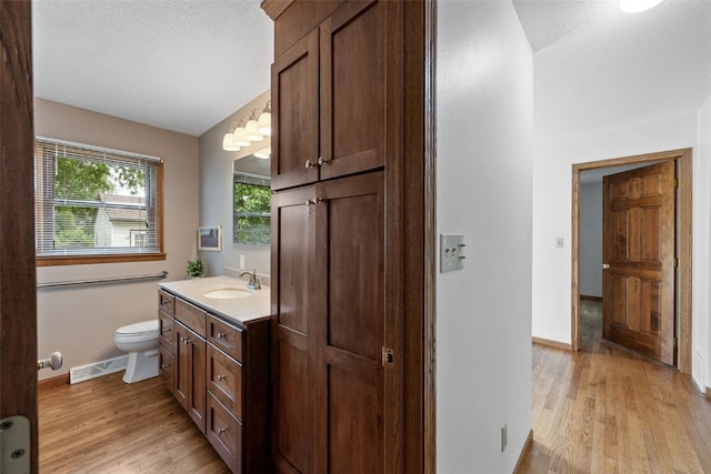 203 C Ave, Hiawatha, IA 52233 - photo 14