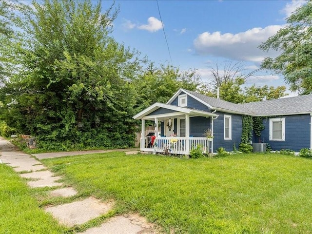 1041 19th St SE, Cedar Rapids, IA 52403 - photo 2
