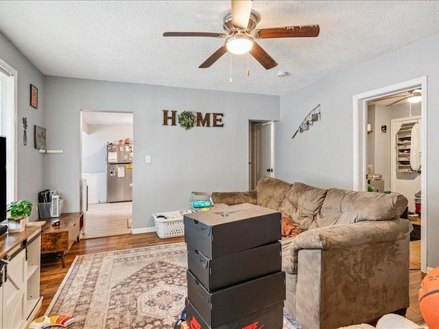 1041 19th St SE, Cedar Rapids, IA 52403 - photo 5