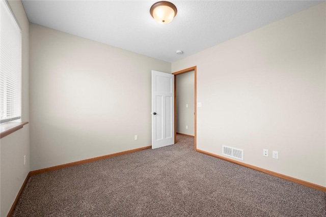 143 Woodstone Ln, Cedar Rapids, IA 52404 - photo 16