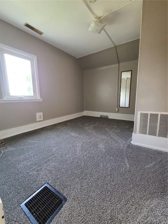 605 4th St SW, Cedar Rapids, IA 52404 - photo 15