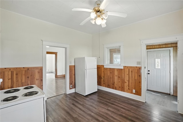 205 Hall Ave, Lowden, IA 52255 - photo 15