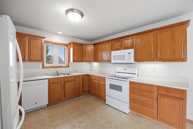 2360 Prairie Hill Dr, Marion, IA 52302 - photo 8
