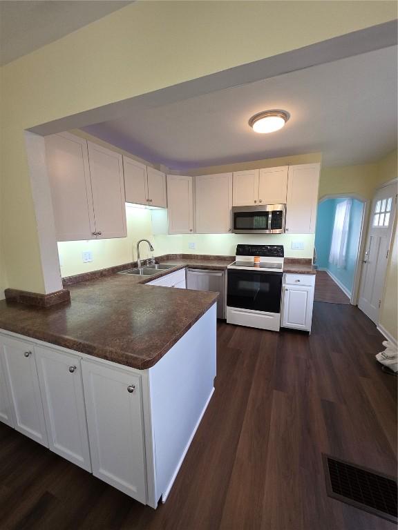 2219 Hamilton St SW, Cedar Rapids, IA 52404 - photo 7