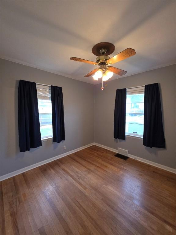 2219 Hamilton St SW, Cedar Rapids, IA 52404 - photo 12