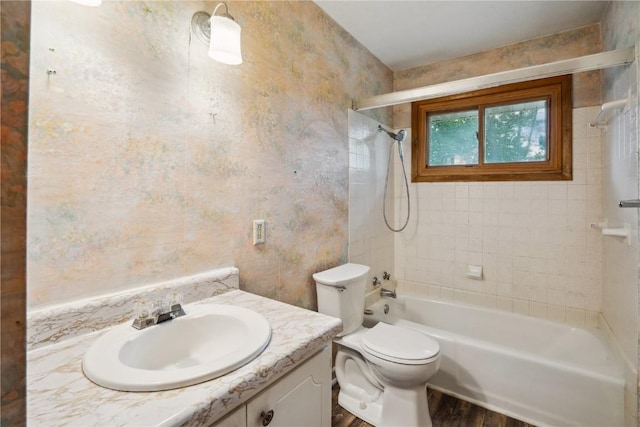 2625 Towne House Dr NE, Cedar Rapids, IA 52402 - photo 18