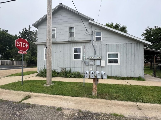 400 Vanderbilt St, Fairfax, IA 52228 - photo 1