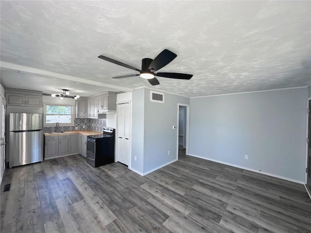 1507 10th Ave SW, Cedar Rapids, IA 52404 - photo 3