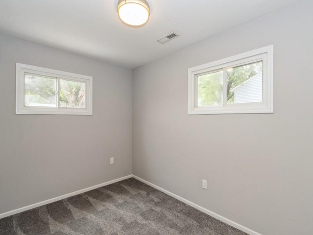2525 Linwood St SW, Cedar Rapids, IA 52404 - photo 16
