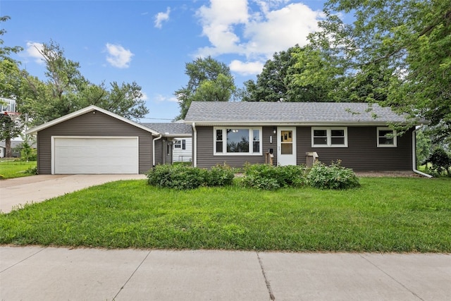 3752 Oakland Rd NE, Cedar Rapids, IA 52402 - photo 1