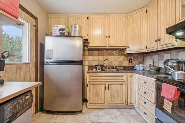 6612 Inwood Ln NE, Cedar Rapids, IA 52402 - photo 10