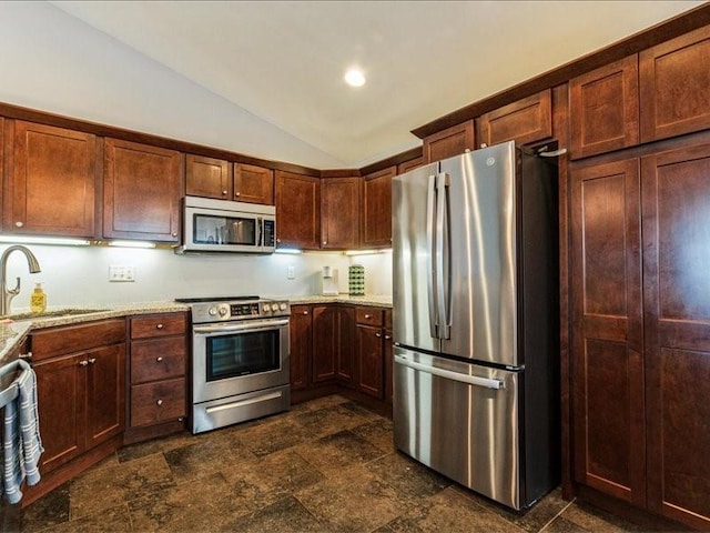 5708 Dostal Dr SW, Cedar Rapids, IA 52404 - photo 5