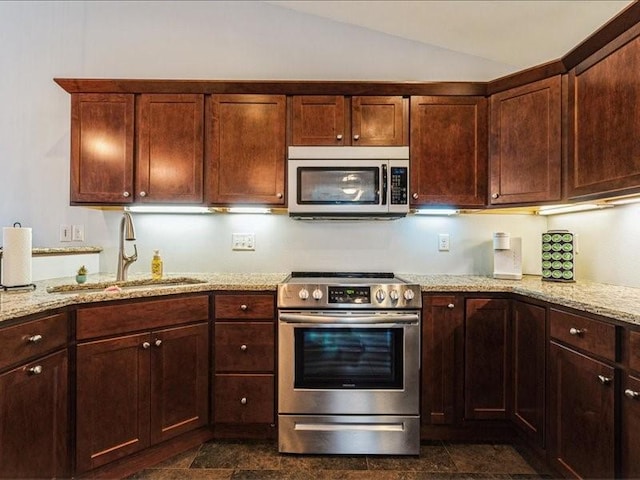 5708 Dostal Dr SW, Cedar Rapids, IA 52404 - photo 6