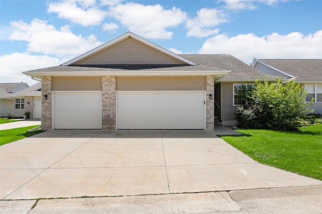 4157 Lakeview Dr SW, Cedar Rapids, IA 52404 - photo 1