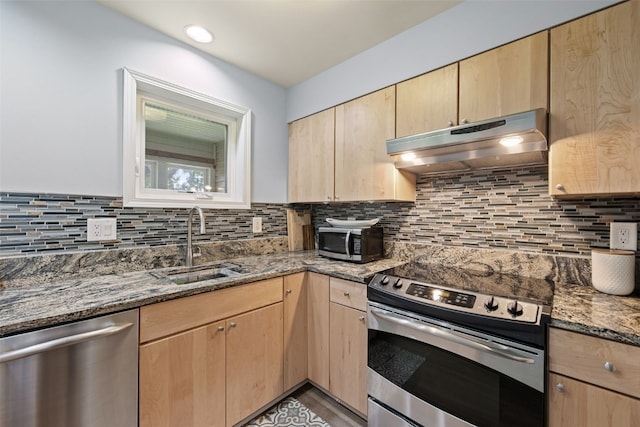 425 27th Ave Unit 17, Amana, IA 52203 - photo 9